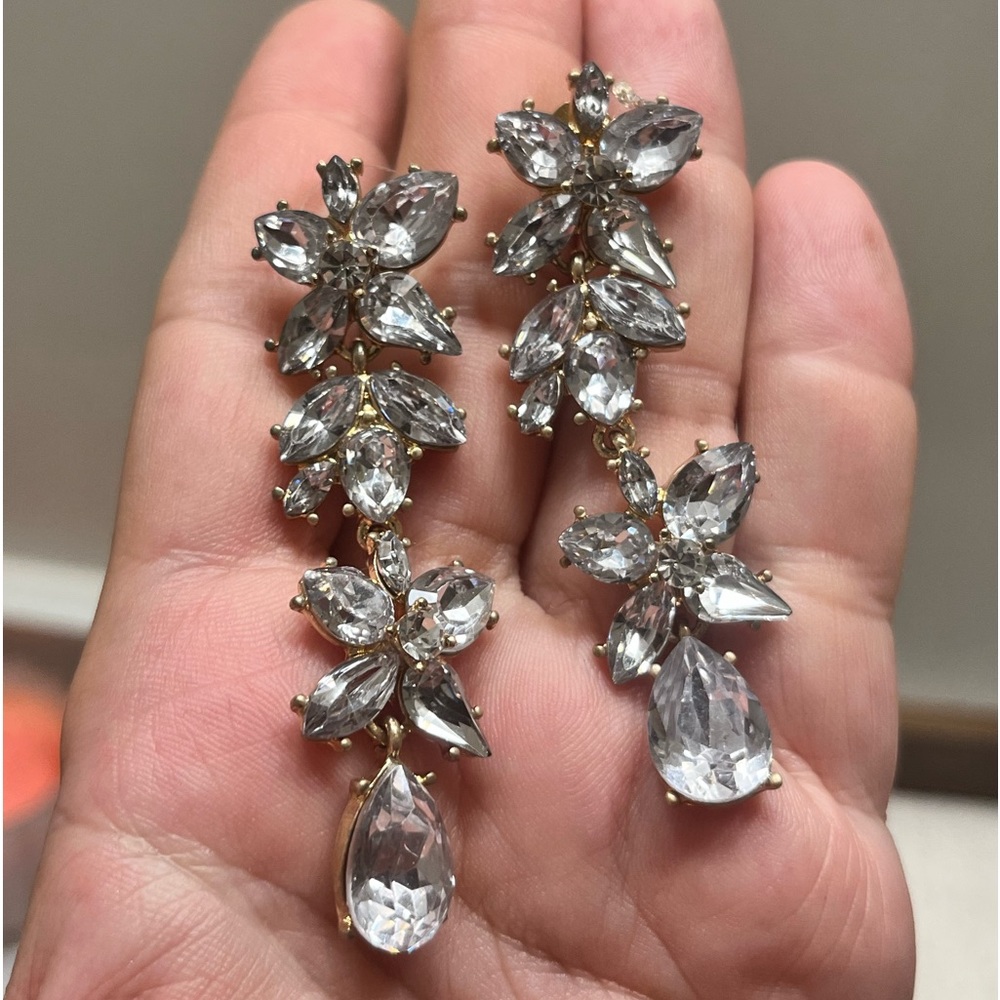 SHASHI Parker Wedding Blingy Vintage Inspired Earrings NWOT